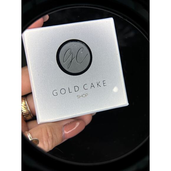 18 K gold plated ghost earrings with amazing design. Super small. - Picture 3 of 7